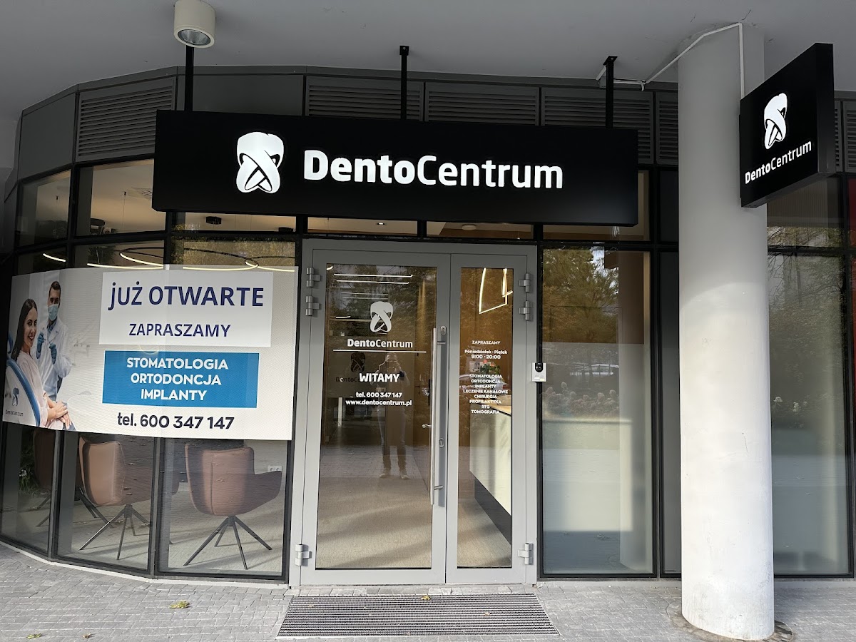 DentoCentrum - Dentistry - Orthodontics - Implants - dental clinic in Krakow, Poland