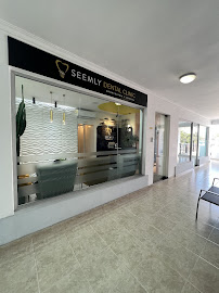 Seemly Dental Clinic Implantes y Estetica Dental Premium Santo Domingo