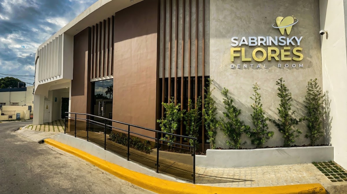 Dra. Sabrinsky Flores