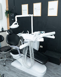 Confidental Clinic by Josias Habiezer