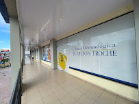 Clínica Odontológica Dr. Milton Troche