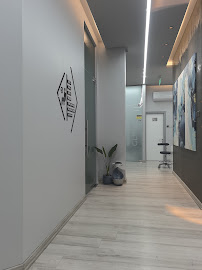 Dr.abdulla alkhunaizi dental center - مركز الدكتور عبدالله الخنيزي لطب الأسنان