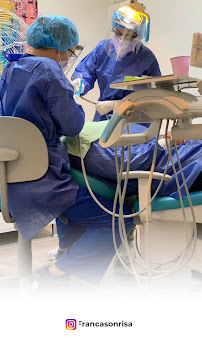 Clínica dental FRANCA SONRISA/Diseño de sonrisa/Resinas/Muelas del juicio/Brackets/Alineadores/odontopediatria/