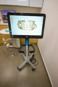 Dental Esthetic Solutions Puerto Rico Dr. Richard Canizares , Dra. Marlene Rivera