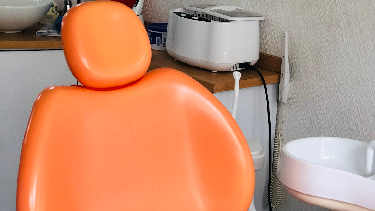 Dentista General Coronas e Implantes Dentales - dental clinic in Mexico City, Mexico