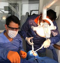 Dentista general coronas e implantes dentales