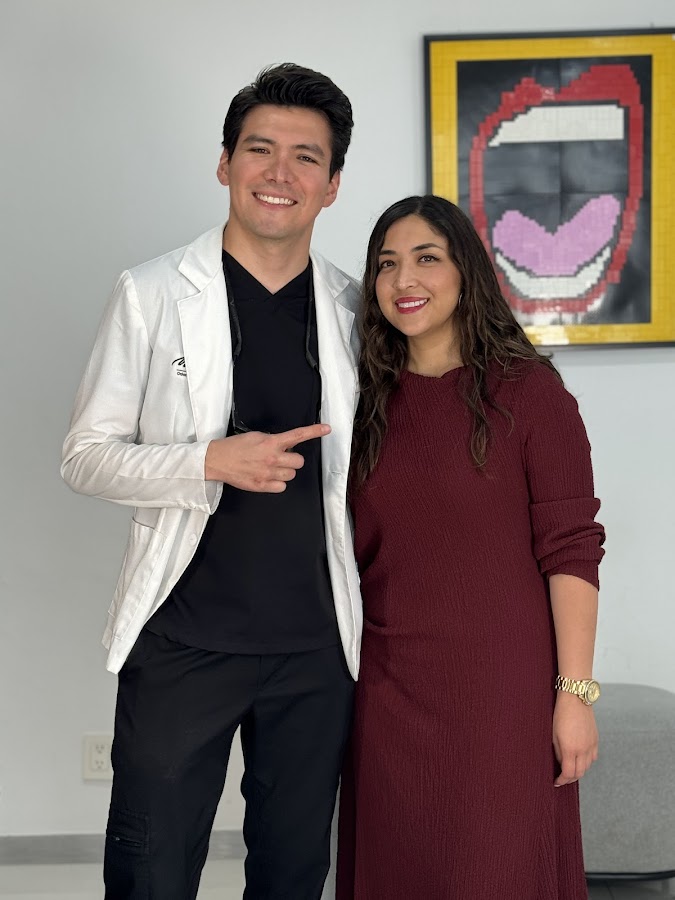 Dr. Miguel Robles - Odontología Estética - dental clinic in Mexico City, Mexico