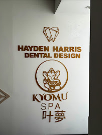 Hayden Harris | Consultorio Dental / Dental Design