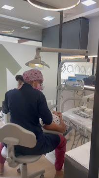 Clinoi - Dentistas 24 horas