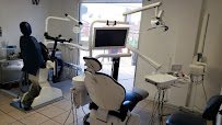 DENTISTA: ODONTOLOGICO LAMPART