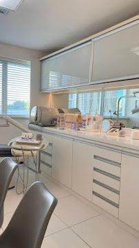 Dra. Catharina Santana - Dental Care