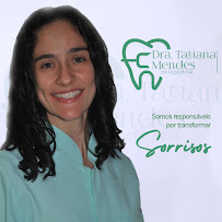 Dentista Tatiana Mendes Ortodontista, Implantes Dentários I Aparelho transparente I Aparelho ortodôntico I Salvador