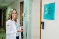Drª Anita Beatriz/ Dentista Salvador/ Dentista Caminho das Árvores/ Invisalign/ SouSmile
