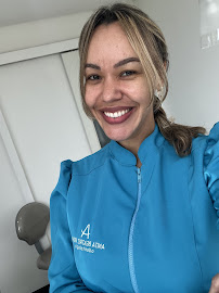 Drª Anita Beatriz/ Dentista Salvador/ Dentista Caminho das Árvores/ Invisalign/ SouSmile