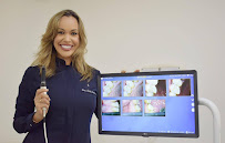 Drª Anita Beatriz/ Dentista Salvador/ Dentista Caminho das Árvores/ Invisalign/ SouSmile