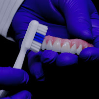 Implante Master Alfredo Nelli - implante dentário-Dentista em Salvador