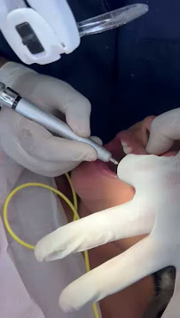 Dr Erival Santana - Dentista 24 HS