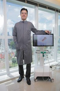 Dr André Pessoa