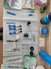 PROCLINIC ESPECIALIDADES DENTALES