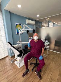 PROCLINIC ESPECIALIDADES DENTALES