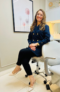 Dr Aline Melo Periodontia Salinas/Montese