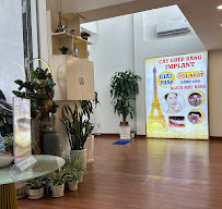 I-DENT DENTAL IMPLANT CENTER