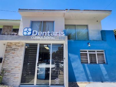 Clínica Dentaris Guadalajara in Guadalajara, Mexico