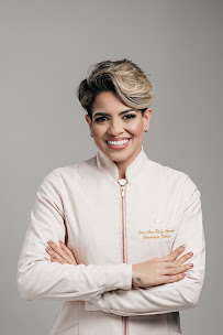 Dra. Ana Flávia Azevedo | Facetas em Resina | Belo Horizonte