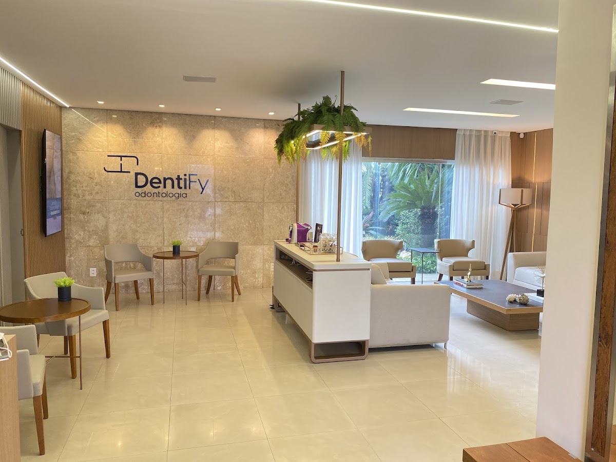 DentiFy Odontologia | Dra. Cláudia Diniz | Dentista em Manaus | Implante Dentário | Lentes | +30 anos de Experiência - dental clinic in Manaus, Brazil
