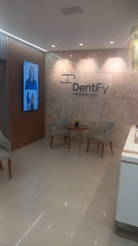 DentiFy Odontologia | Dra. Cláudia Diniz | Dentista em Manaus | Implante Dentário | Lentes | +30 anos de Experiência