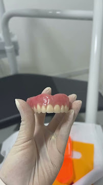 Dentista Manaus - Dra Irla Thaís - Prótese Dentária