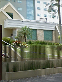Castell-Odonto Clínica Odontológica - Em Curitiba