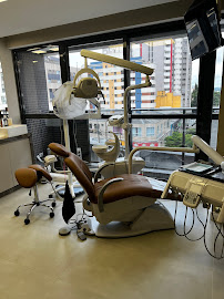 Dra. Ane Campos - Especialista em Endodontia com Microscopia