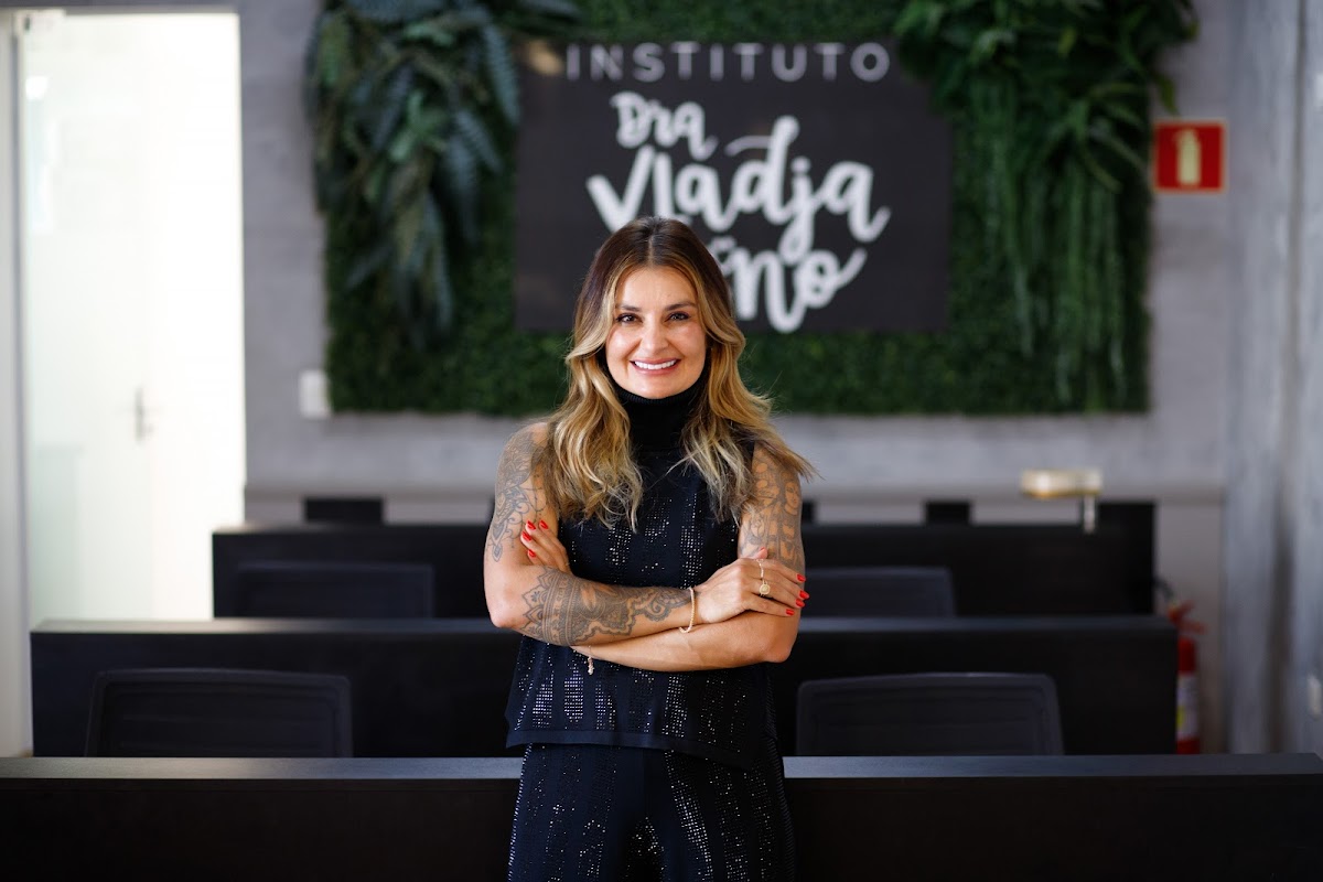 Dra. Vladja Torno - dental clinic in Curitiba, Brazil