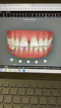 Dra Ana Carolina Arantes | Clínica Odontológica | Invisalign Doctor