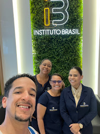 Instituto Brasil de Odontologia | Implante Dentário | Dentista de Emergência | Boa Viagem | Recife - PE
