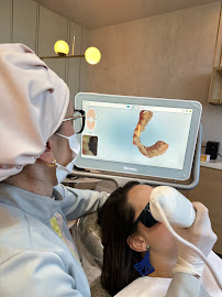 Unique clinica Odontológica - Clareamento | Invisalign | Facetas | Dentista Recife