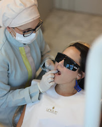 Unique clinica Odontológica - Clareamento | Invisalign | Facetas | Dentista Recife