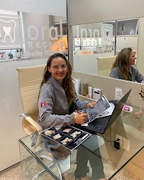 Dra Michelle Ribeiro | Dentista | Oral Recife Clínica Odontológica | Cirurgiã buco maxilo facial | Implante Dentário in Recife