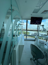 CRMontenegro Odontologia - Dr Carlos Renato Montenegro / CRM Odontologia