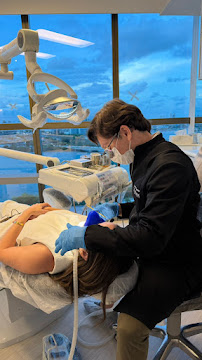 CRMontenegro Odontologia - Dr Carlos Renato Montenegro / CRM Odontologia
