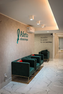Afeto Odontologia Goiânia - Implante dentário/Invisalign