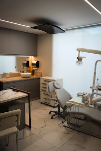 Afeto Odontologia Goiânia - Implante dentário/Invisalign