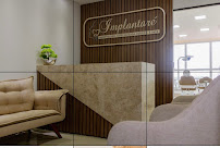 Implantare Odontologia especializada sorriso e face.