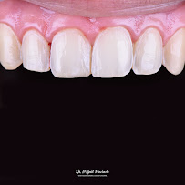 Dr. Mijail Preciado | Dentista en Guadalajara Odontología General & Cosmética Dental