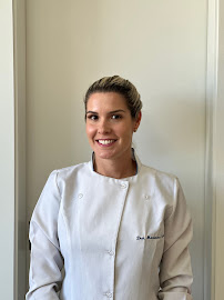 Dentista Dra. Mariana Canal Dental Clinic in Porto Alegre