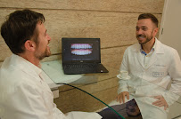WK•R ODONTOLOGIA | Dentista Porto Alegre | Lente de Contato Dental / Implante Dentário / Invisalign / Zona Norte Porto Alegre