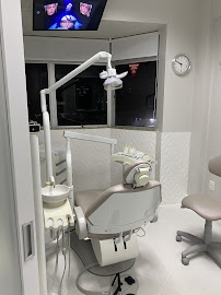 WK•R ODONTOLOGIA | Dentista Porto Alegre | Lente de Contato Dental / Implante Dentário / Invisalign / Zona Norte Porto Alegre