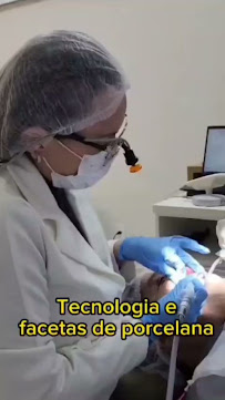 Dra. Clarissa Freitas - Faceta de Porcelana em Campinas