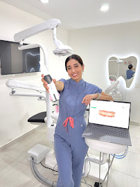 Smile Doctors Clinica Dental - Dra. Nathaly Mendoza